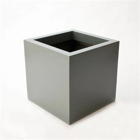 Carlsbad Manufacturing Corporationplanters Unlimited Modern Square