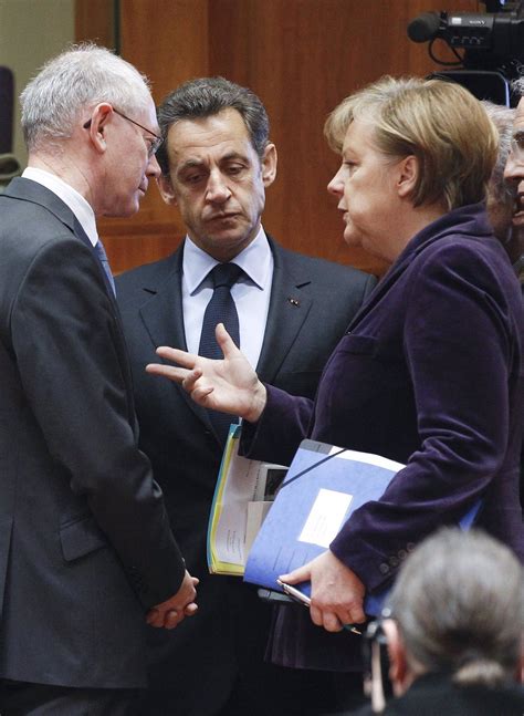 Merkel Y Sarkozy Insisten En Reformar Los Tratados Para Aumentar La