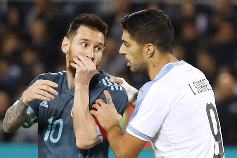 Lionel Messi Speaking With Luis Suárez As Brazil Players Reportedly