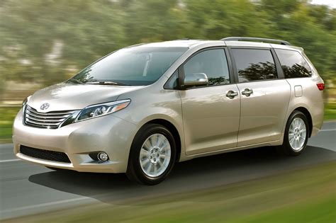 Used 2015 Toyota Sienna For Sale Pricing And Features Edmunds