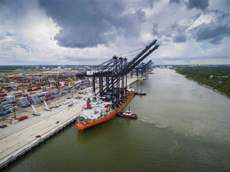 2 Port Of Houston Terminals Close After Worker Tests Positive For Covid 19