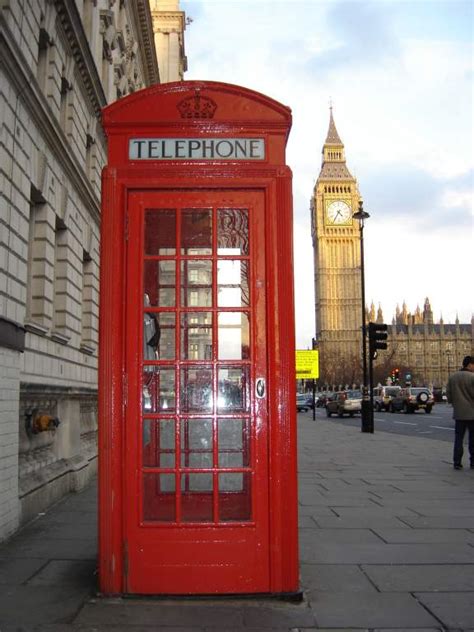 Londres, cabine telephonique et le magasin harrod's gb : Big Ben + cabine téléphonique - Londres - fév 2006