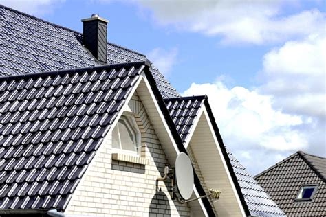 What Type Of Roofing Material Should You Use On Your New Home