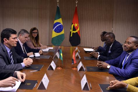Moro Recebe Delegação Angolana Por Combate à Corrupção Veja