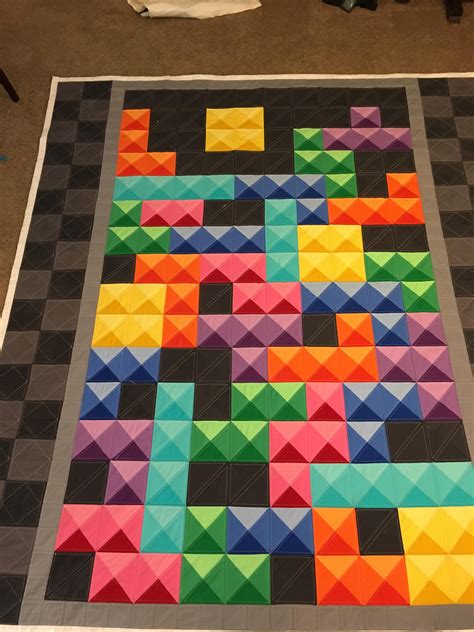 This Tetris Quilt Quilts Paper Piecing Quilts Optical Illusion Quilts