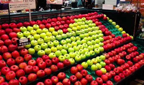 17 Best Images About Fresh Fruit And Veg Produce Displays On Pinterest