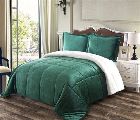 Hunter Green Comforter Sets