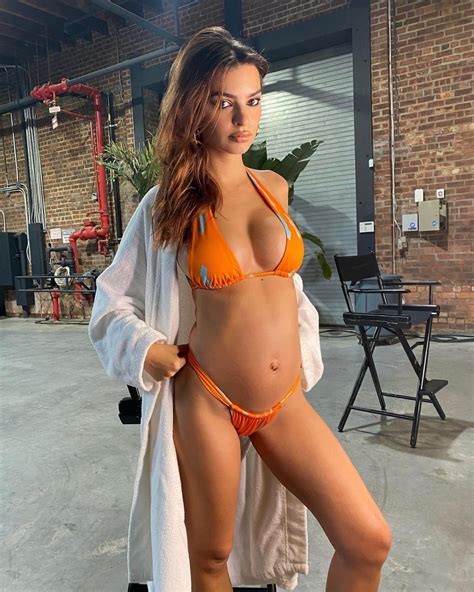 Pregnant Emily Ratajkowski In Bikini Instagram Photos Hawtcelebs