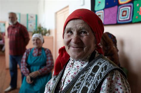 Grandmothers Of Buranovo Give Russian Village New Life The New York Times