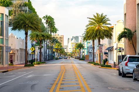 Sunny Miami Streets