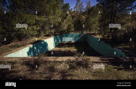 Pool In Ruins Stock Photo Alamy