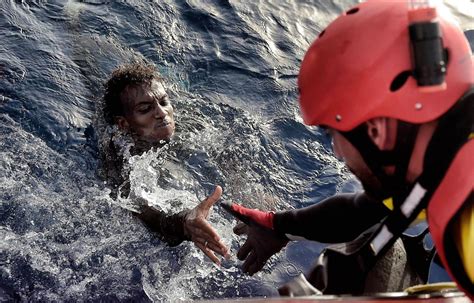 Les Morts En Méditerranée Atteignent Un Nombre Record Le Devoir