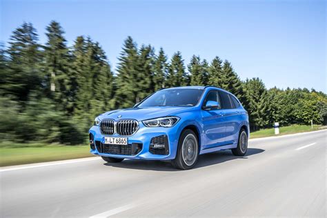 View all bmw x1 colours available in india for 2021. The new BMW X1 xDrive25i, M Sport, Misano Blue metallic (09/2019)