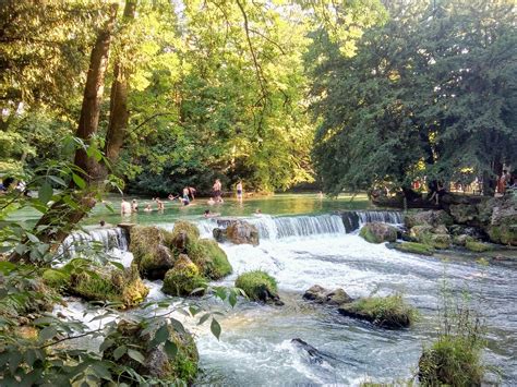 Englischer Garten in Munich at sunset : travel