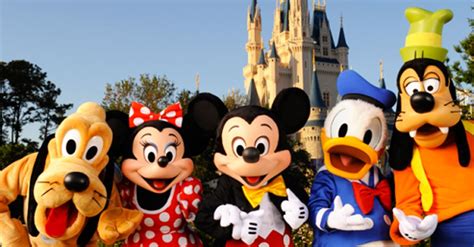 Le Monde De Disney Tout Lunivers Disney Disney Magic Mickey Disney