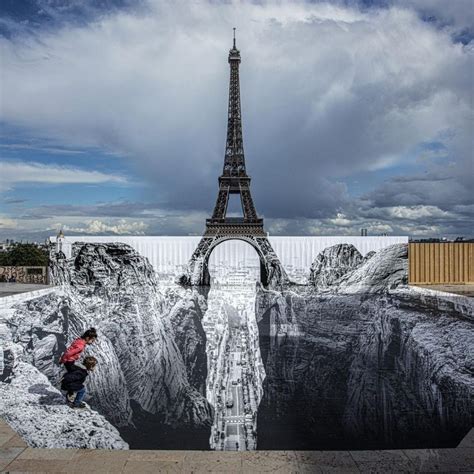 The Worlds Hottest Instagram Backdrop Is The Optical Illusion Artist