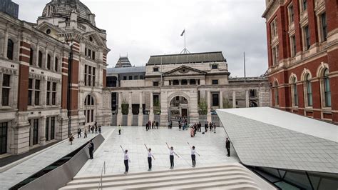 victoria and albert museum reverses course and removes sackler name the new york times