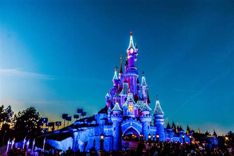 How To Celebrate Christmas At Disneyland Paris Mouse Travel Matters