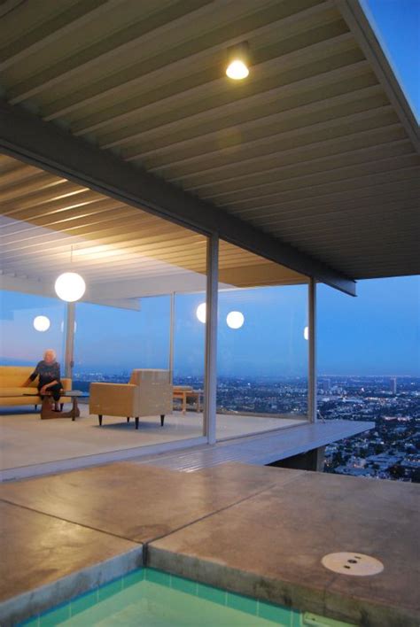 Stahl House By Pierre Koenig Overlooking Los Angeles 6