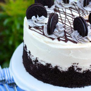 It's one of our most popular oreo cake recipes, and tastes as good as it looks! Oreo Cake - Your Cup of Cake