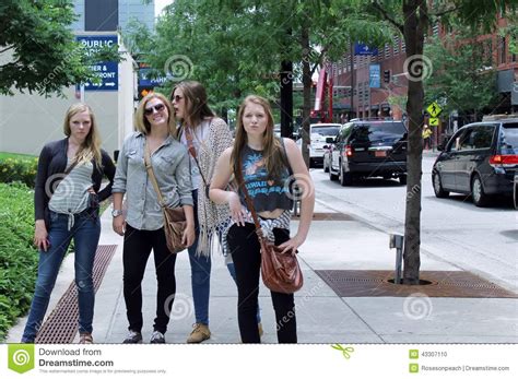 Young Pretty Girls In Downtown Chicago Editorial Image Image Of