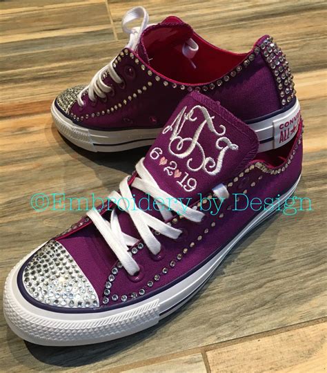 Coat your sneakers with a layer of glue and glitter. Embroidered converse, Bling Wedding shoes, Monogrammed ...