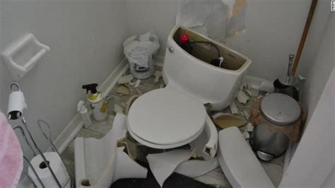 Toilet Explodes After Lightning Strike Cnn Video