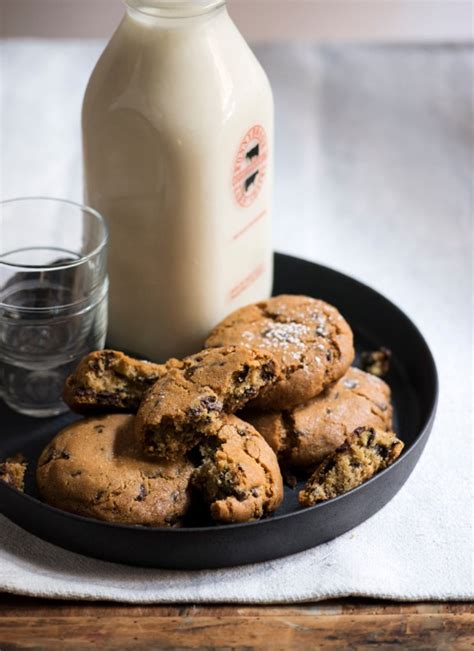 Ten Minute Cookies And Milk Recipe
