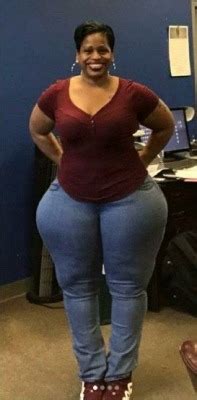 Hd Thicc Yellabone Gotta Wet Azz And Her Pussy Drippin Hot Sex Picture