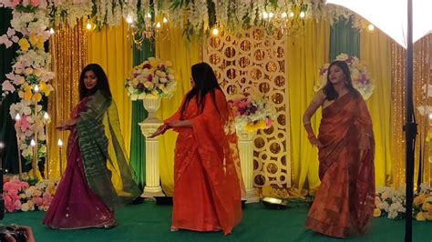 Holuds Performance Bengali Culture Bangladeshi Holud বিয়ের