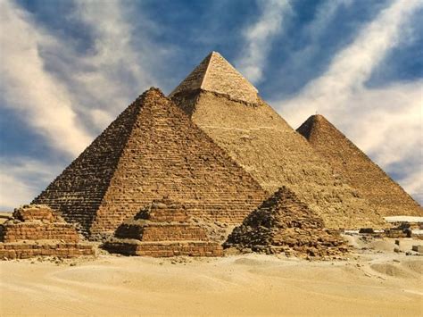 Scientists Discover Hidden Chamber Or Void In The Great Pyramid Of Giza