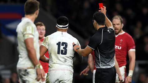 Six Nations England Cling On To Beat Wales Despite Red Card