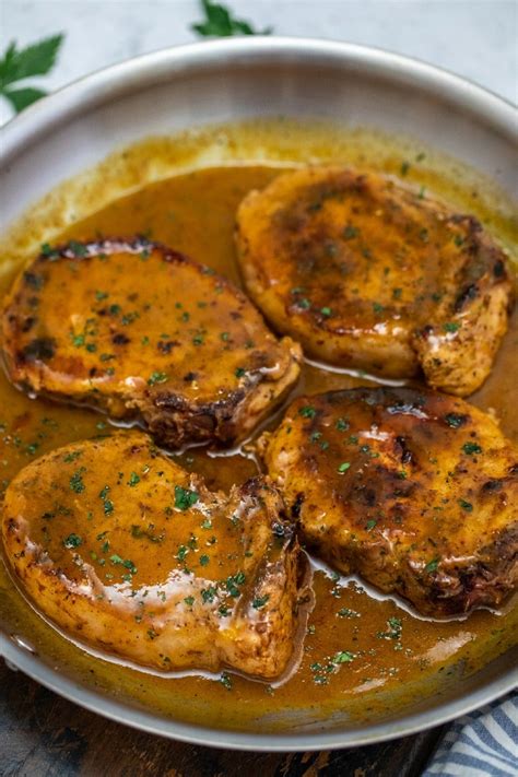The Best Ever Skillet Pork Chops With Pan Gravy My Star Idea
