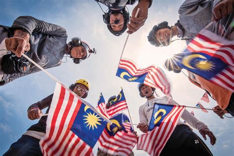 The definition of national according to oxford dictionaries is relating to or characteristic of a nation; Click!: Patriotic shots | New Straits Times | Malaysia ...