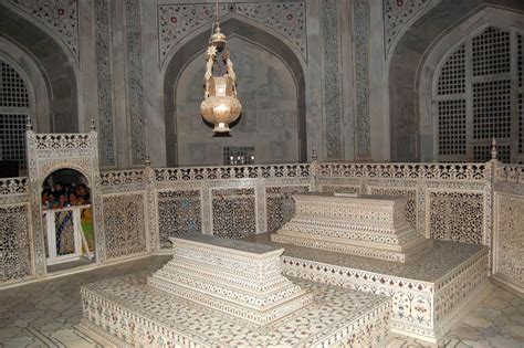 Conseils Infos Pratiques Et Visite Guidée Du Taj Mahal à Agra En Inde
