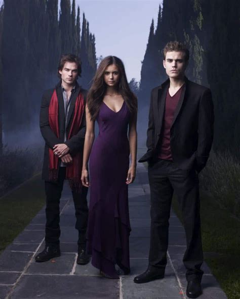 The Vampire Cast Is Posing For A Photo