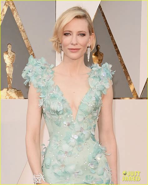 Cate Blanchett Stuns In Feathered Gown At Oscars 2016 Photo 3591941 Cate Blanchett Oscars