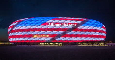 Psgparis saint germain0bayern munichbayern munich1. Watch: bayern munich lights allianz arena as american flag ...