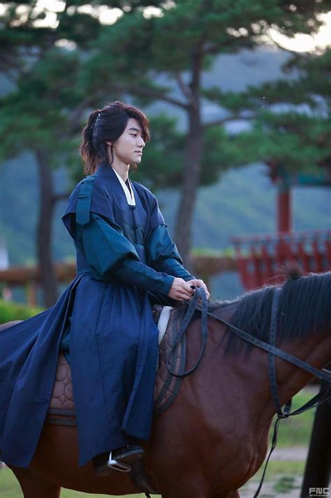 Look who's moving up the royal ranks in dramaland. Moonlight Drawn By Clouds | Kwak Dong Yeon
