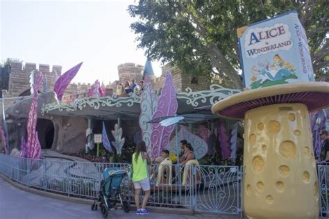 New Wonders Added To Alice In Wonderland Dark Ride As Disneyland