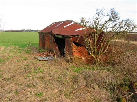 Dilapidated Farm Building © Stephen Horncastle Cc By Sa20 Geograph