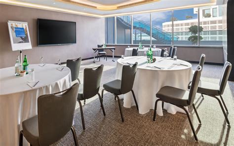 Now $62 (was $̶1̶0̶2̶) on tripadvisor: Тур на отдых в отеле Radisson Blu Hotel, Dubai Canal View ...