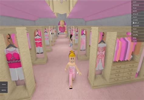 Today i play roblox barbie games because i was inspired by that barbie game that put me in their advertisement of my roblox character trapped inside. Robox De Barbie : Amazon Com Dollhouse Accessories Animals ...