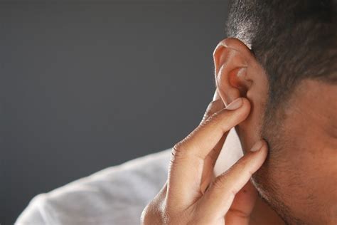 Crackling Sound In Ear Causes Symptoms And Treatment Scopearound