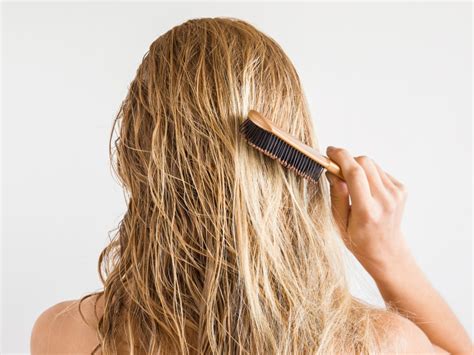 100 Bürstenstriche Pro Tag Das Passiert Wenn Du Deine Haare Täglich Mehrfach Kämmst