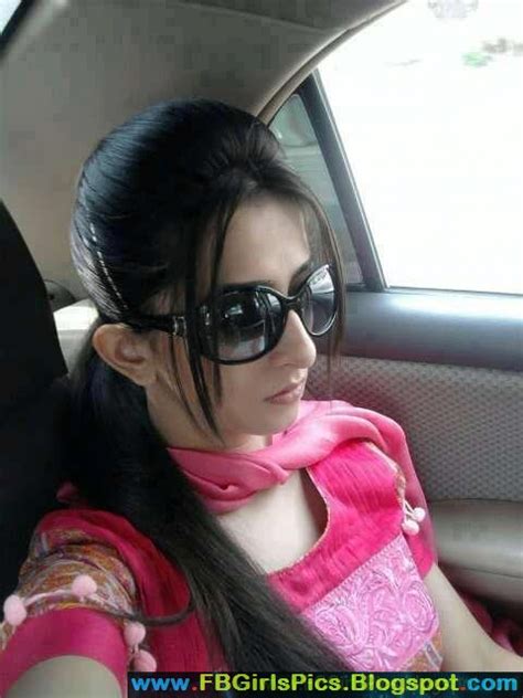 Facebook College Girls Chicks Profile Photo Collection Pack 7 Beautiful And Cute Facebook