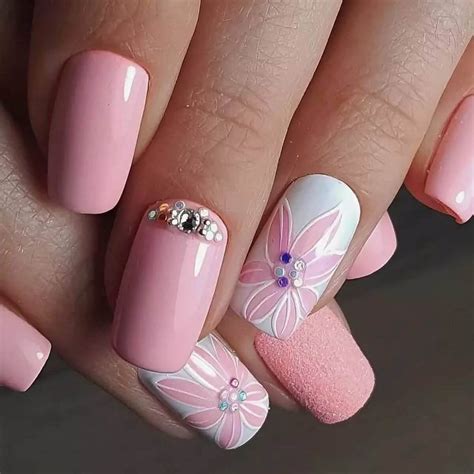 Ongle En Gel Rose 40 Idées Pour Un Nail Art Parfait Flower Nails