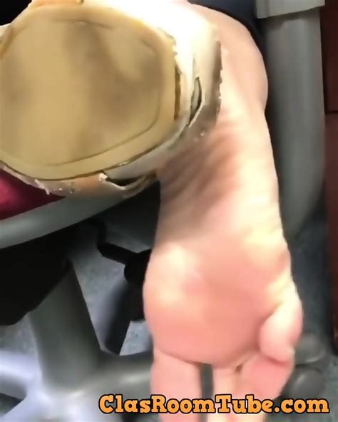 Closeup Candid Feet At School 1 2 Eporner