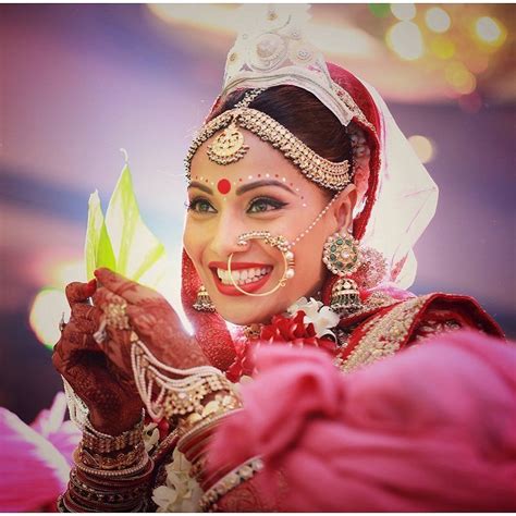 14 Beautiful Photos Of Bengali Brides That Will Mesmerize You Shaadisaga Bengali Bride
