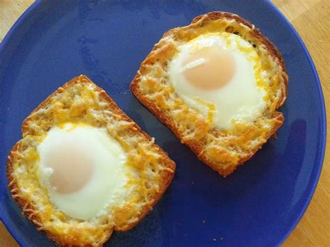 Yummie Tummie Recipes Cheesy Bread With Egg